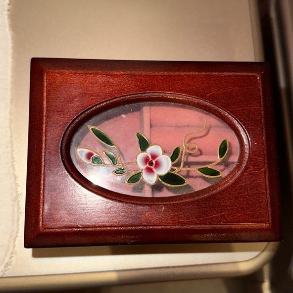 Jewelry Box - Picture 4 of 6